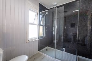 Photo 22- click for photo gallery